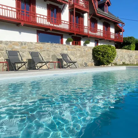 Le Des Pyrenees St Savin Saint-Savin (Hautes-Pyrenees)