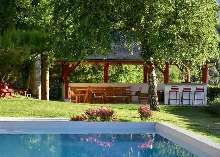 Le Des Pyrenees St Savin *